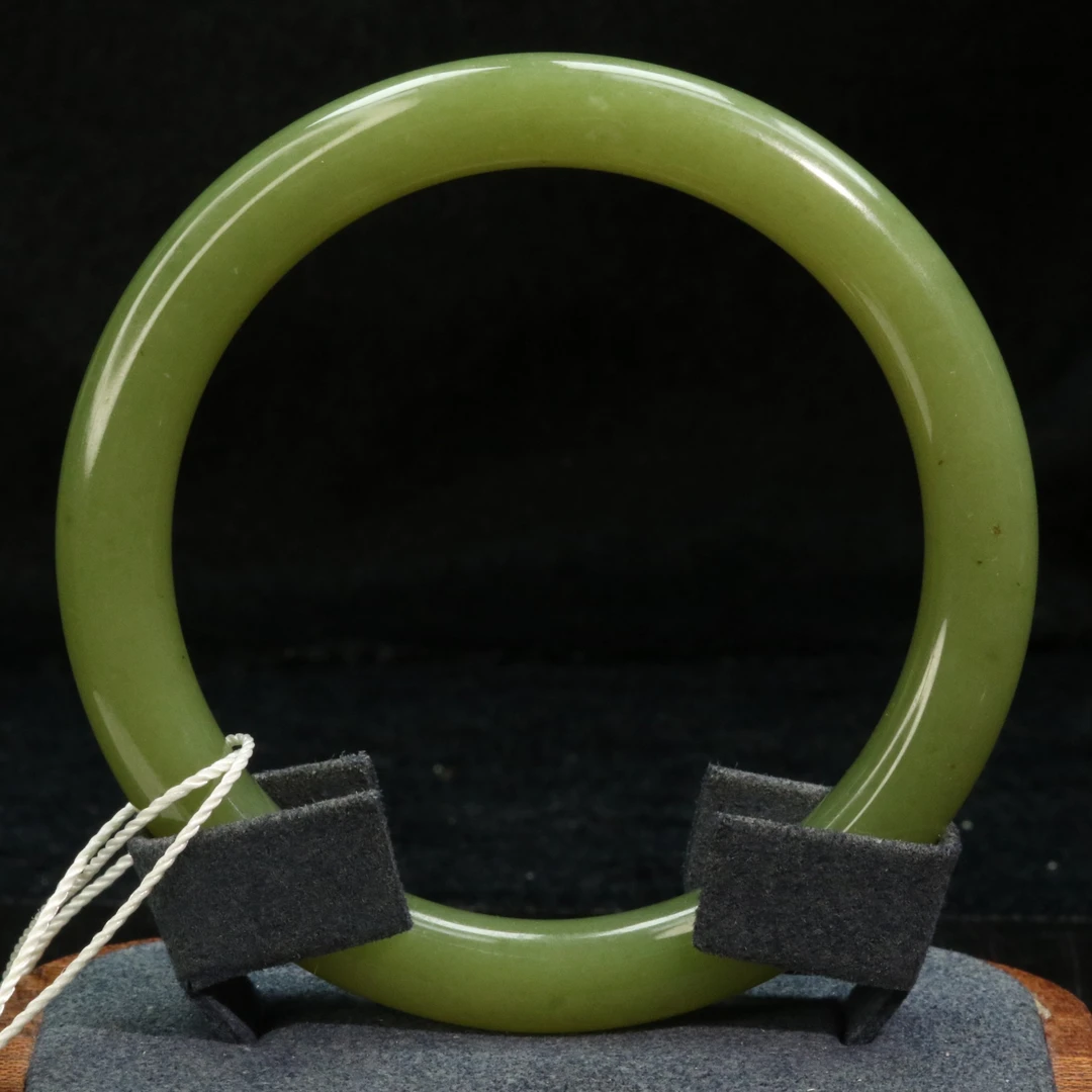 14和田玉手镯/600317保利厦门拍卖