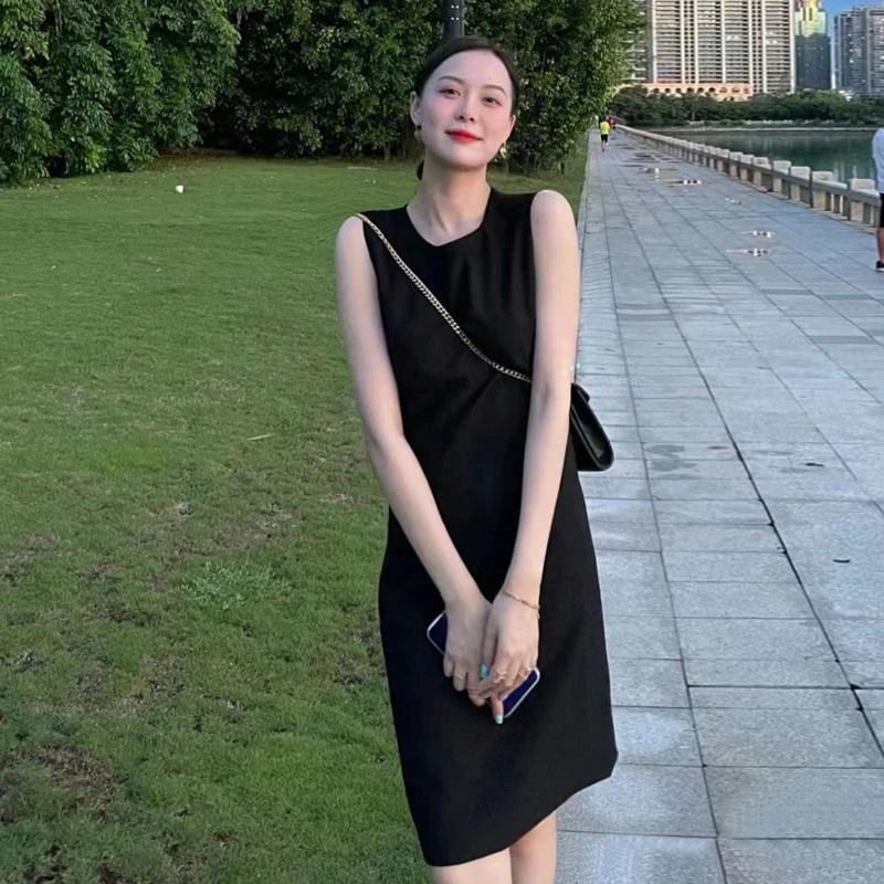 黑色无袖连衣裙女气质通勤夏季新小个子收腰显瘦背心裙小黑裙