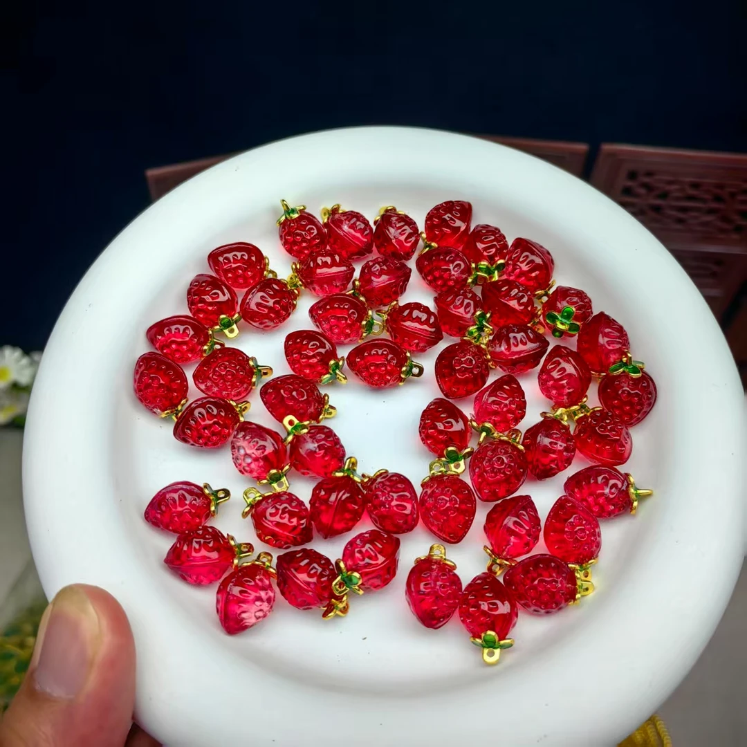 琉璃吊孔草莓10个