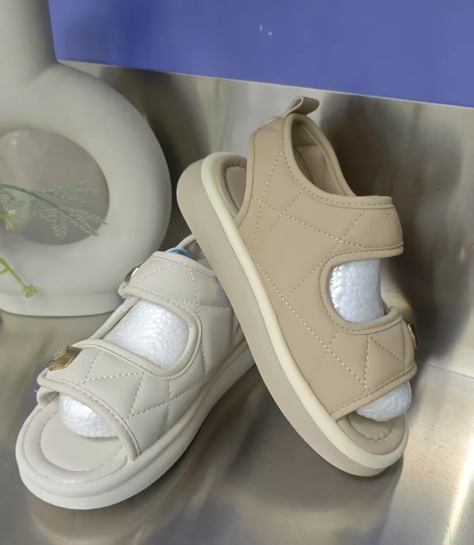 【32-37码】6607夏季2025新款沙滩鞋女厚底百搭魔术贴配裙子女鞋