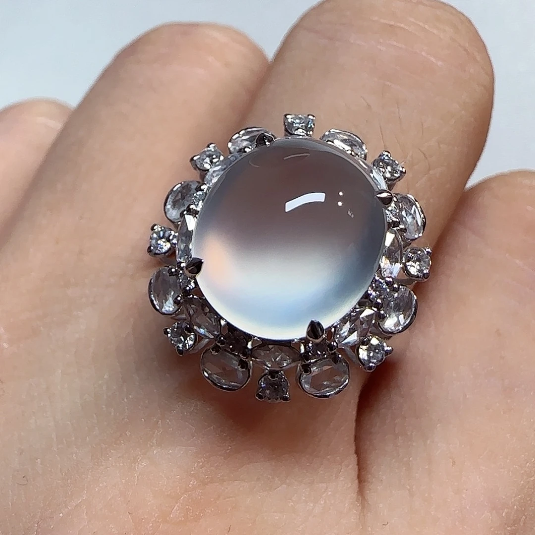 翡翠戒指18K金镶嵌戒指