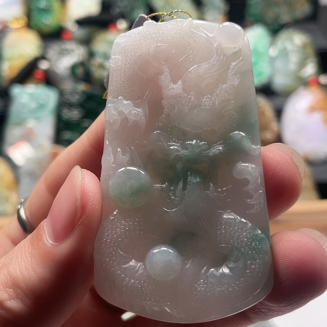 翡翠未镶嵌挂件腾冲18