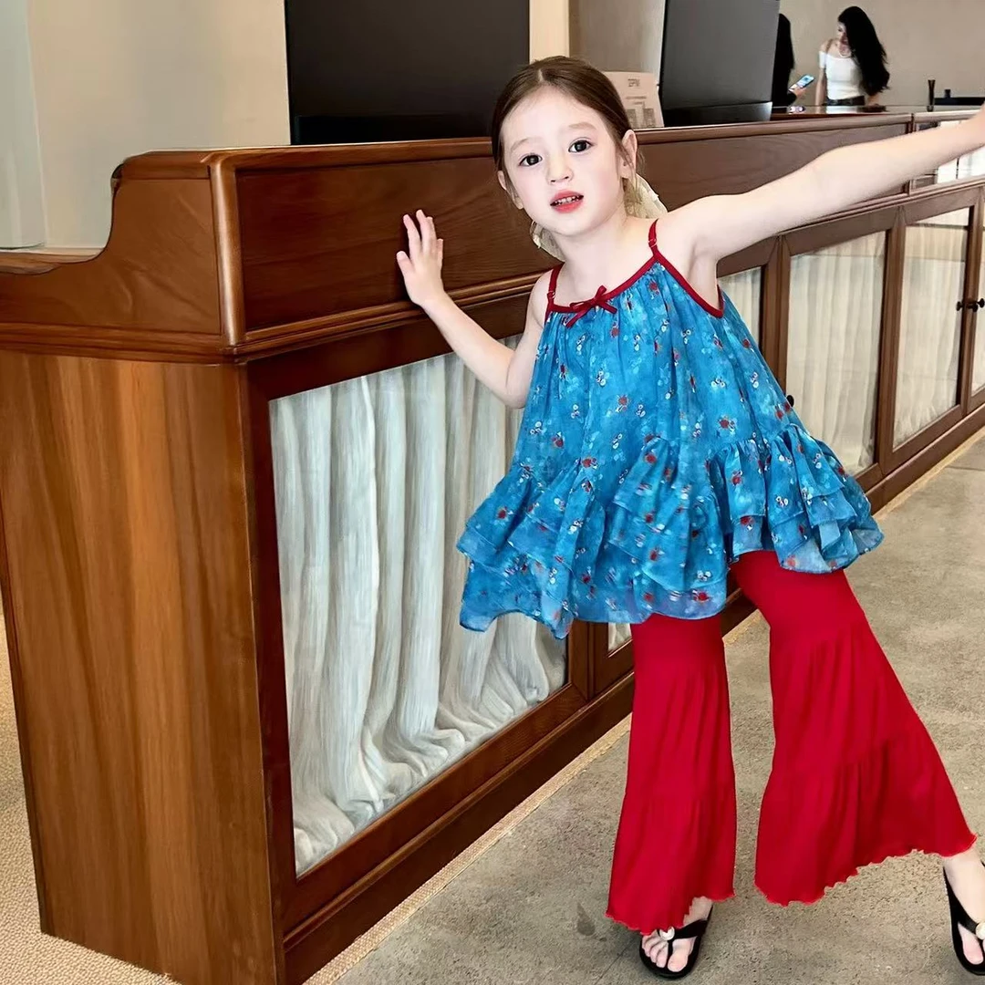 女童度假风碎花吊带上衣喇叭裤套装