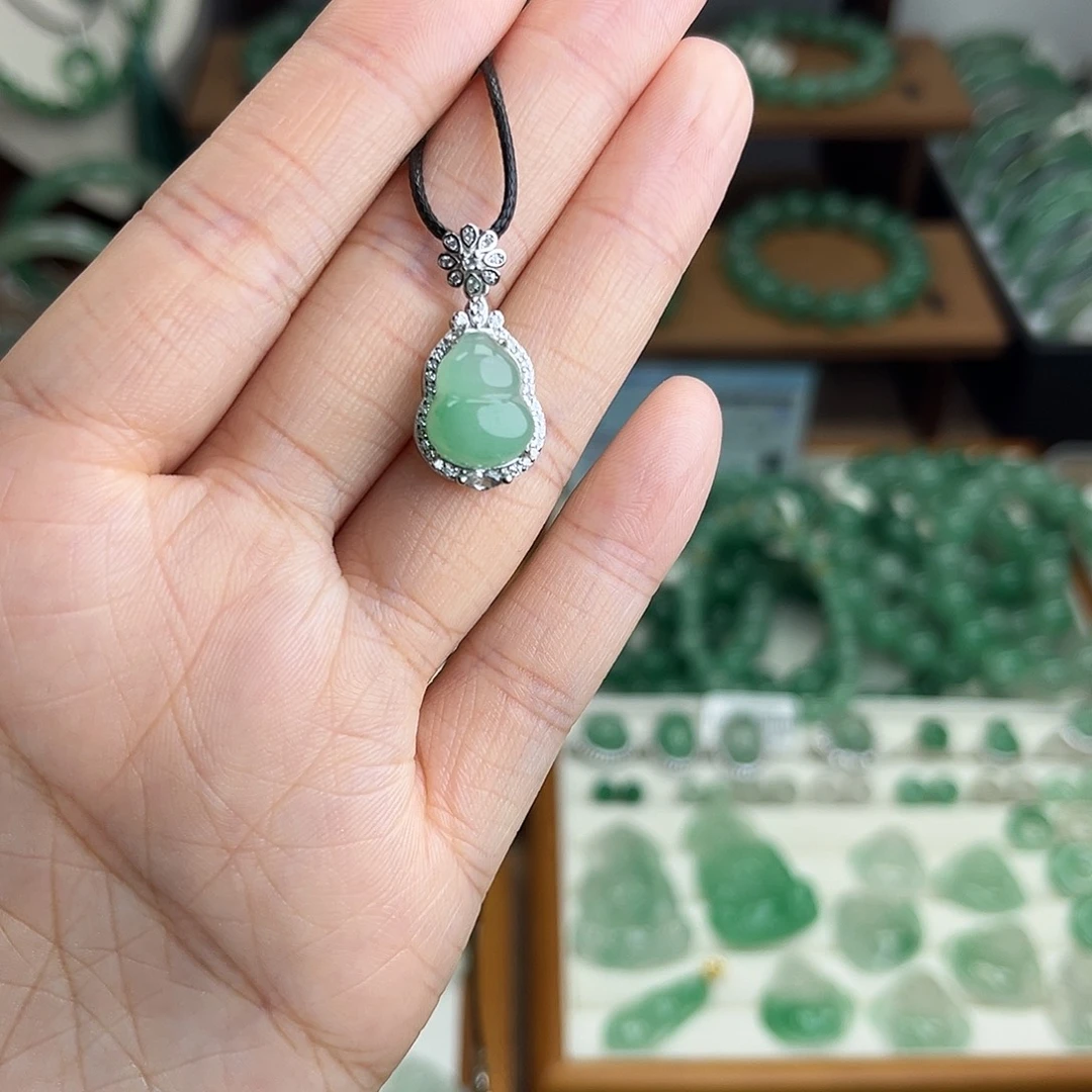 石英质玉（非洲翠）银S925镶嵌吊坠(不含链)葫芦吊坠