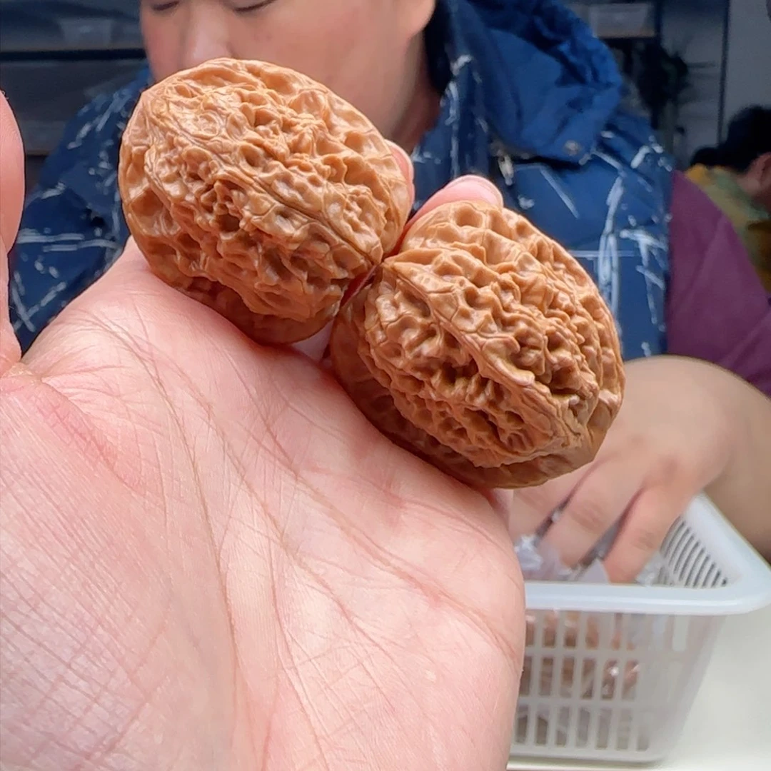 文玩核桃把件38望月