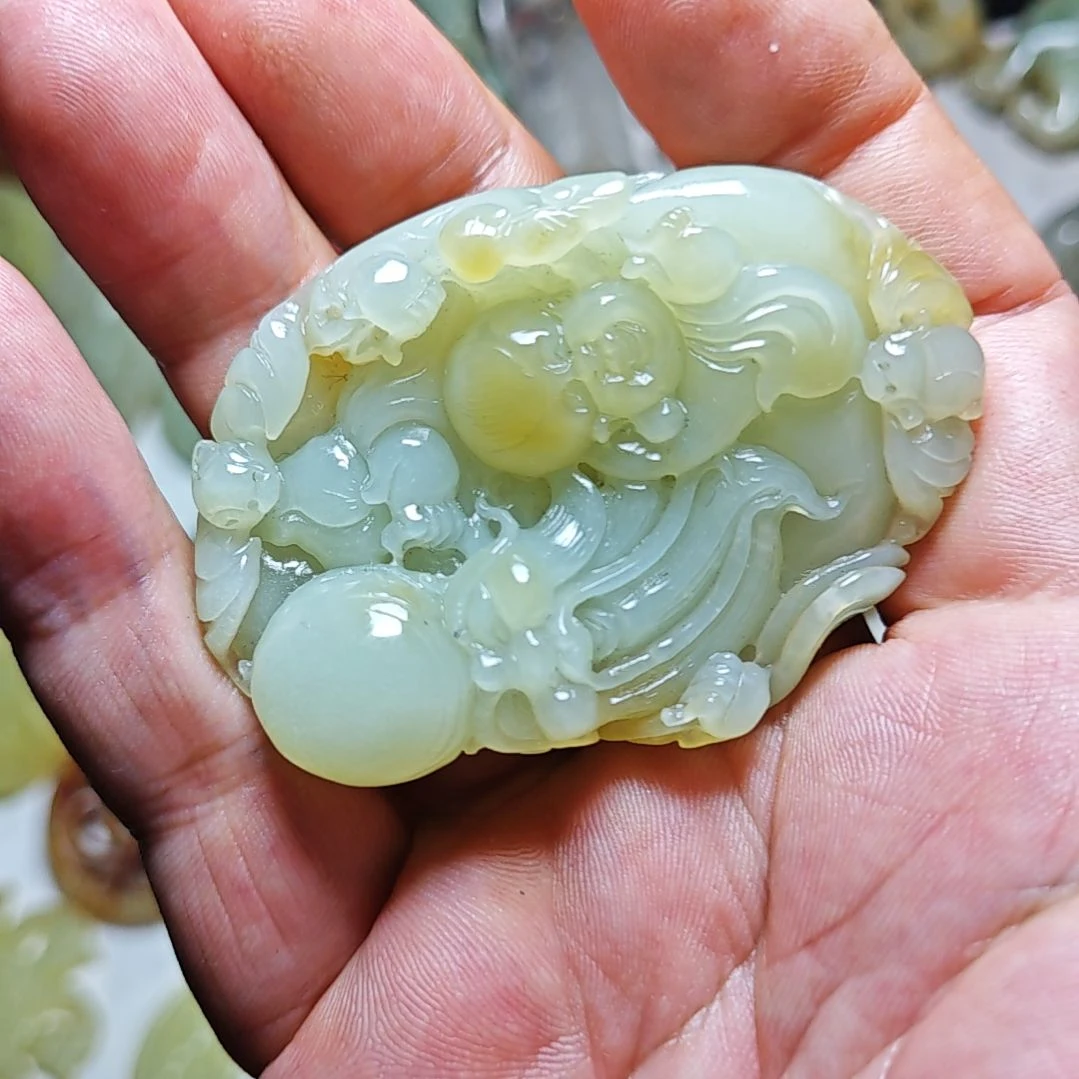 和田玉未镶嵌颈饰元*