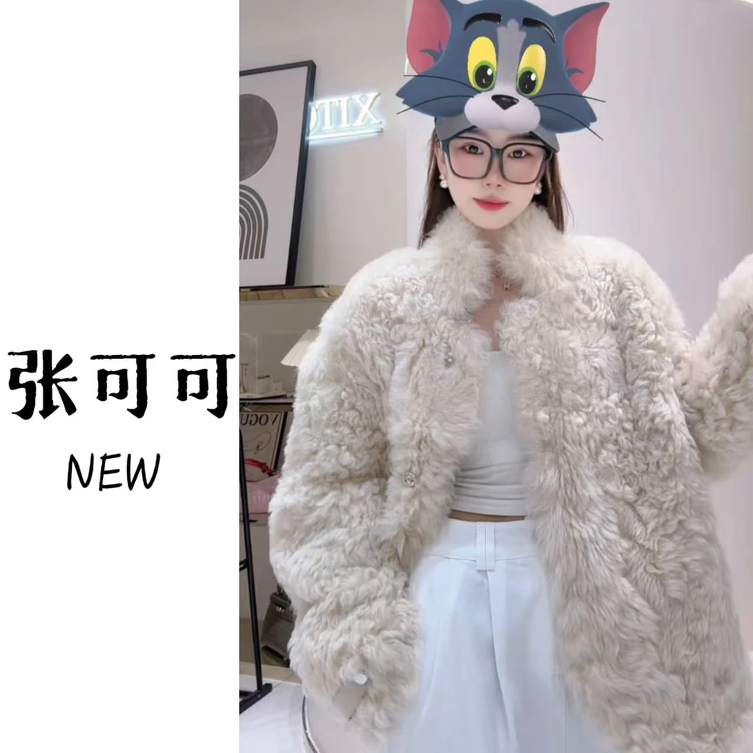 张可可24FW ｜NEW 休闲质感翻领托斯卡纳皮毛一体女士外套XT68607