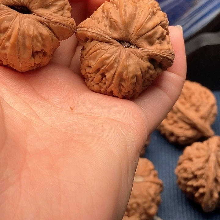 用***7吊坠文玩核桃42元宝