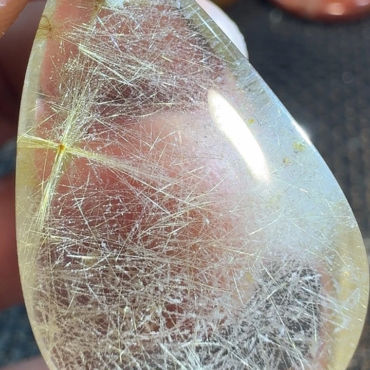 L***.未镶嵌颈饰水晶好