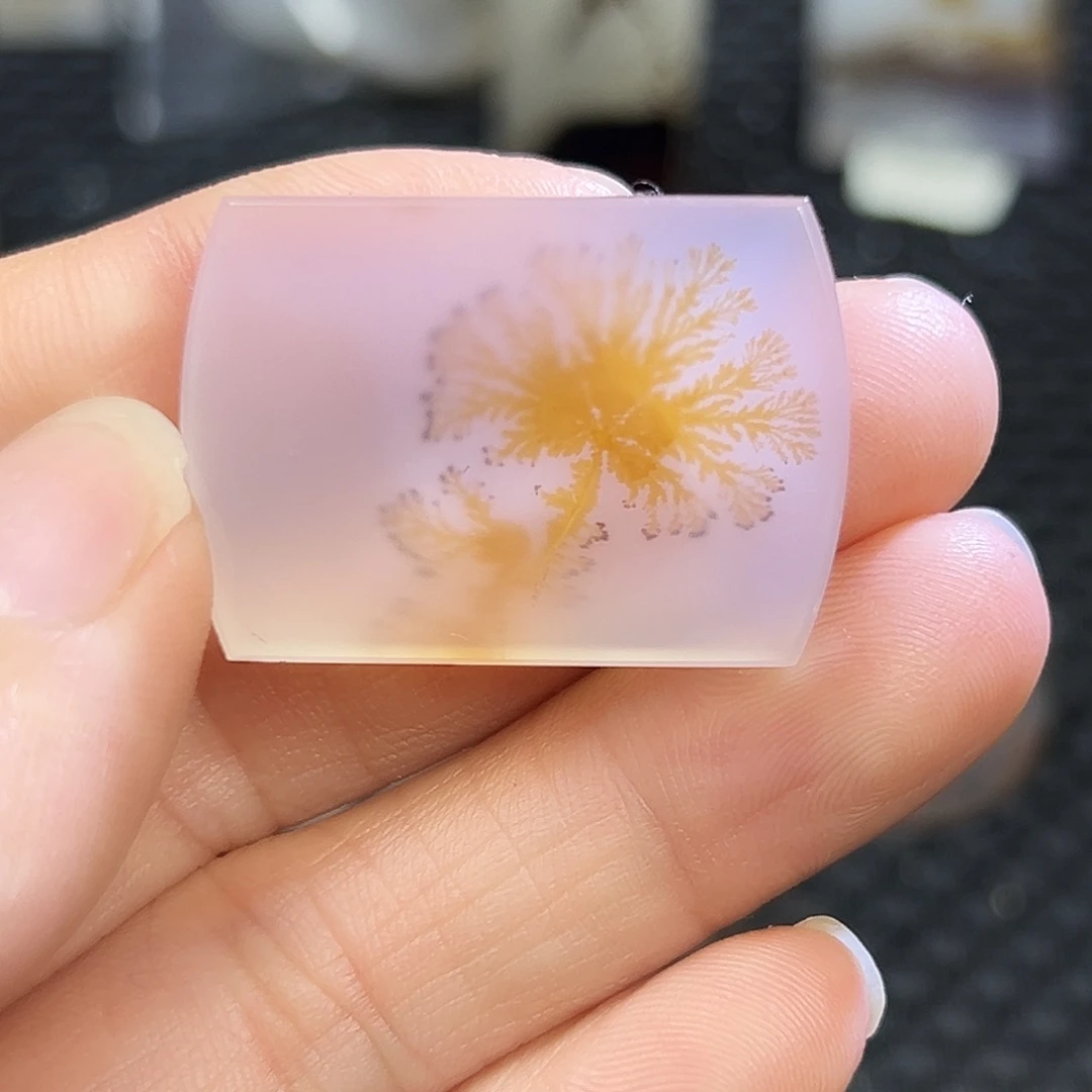 水***社玛瑙/玉髓未镶嵌珠宝半成品