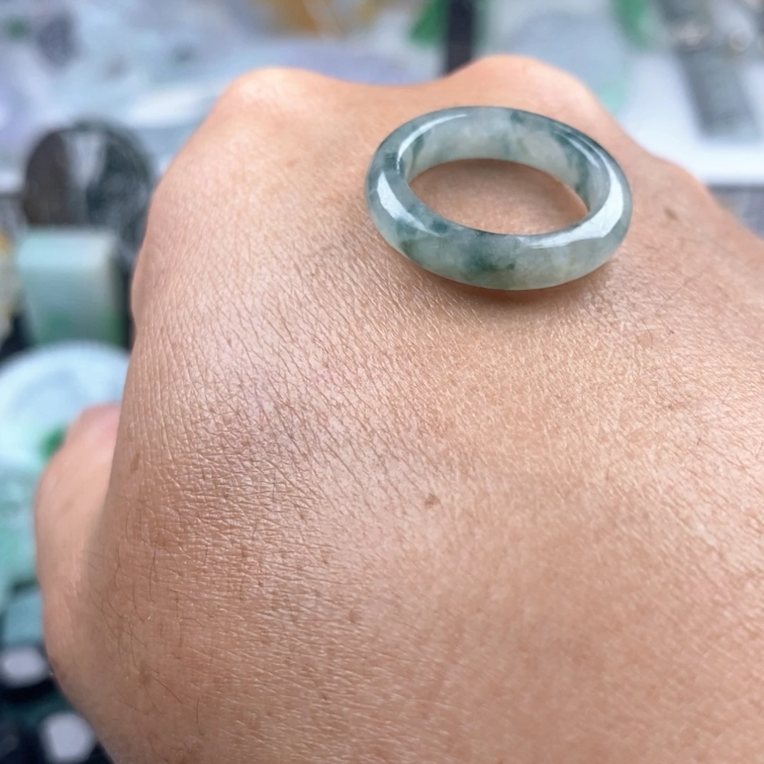 翡翠未镶嵌吊坠(不含链)17圈口