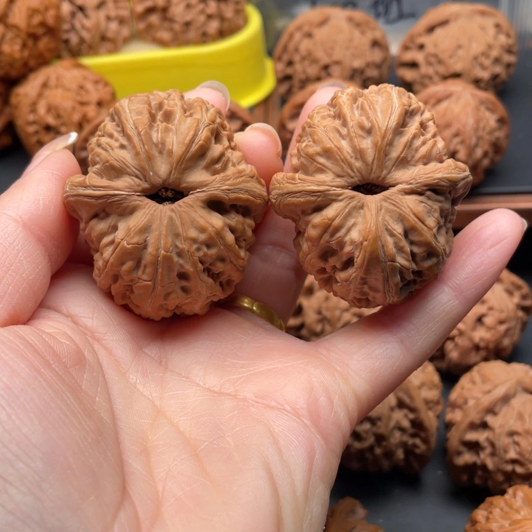 疯***子文玩核桃把件元宝47