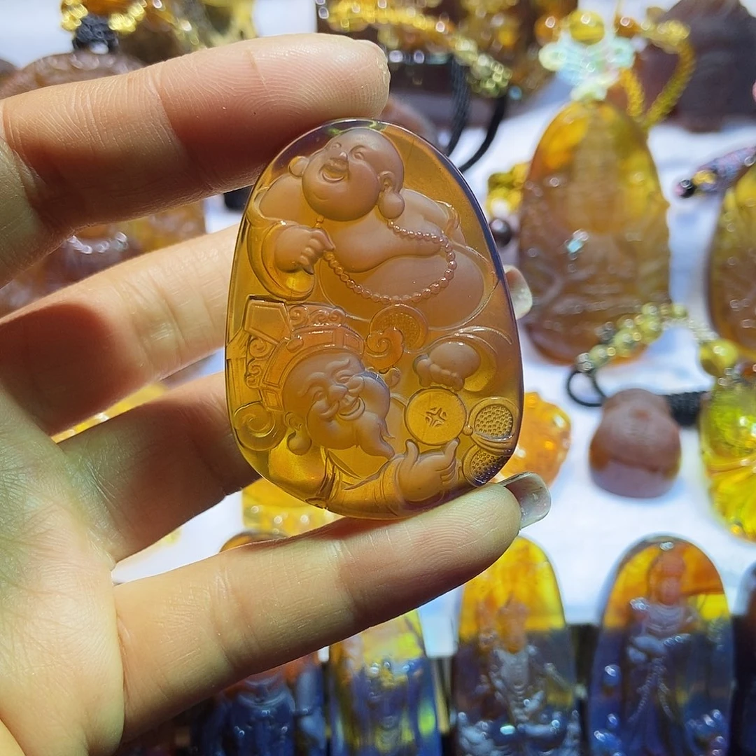 琥珀颈饰未镶嵌财富