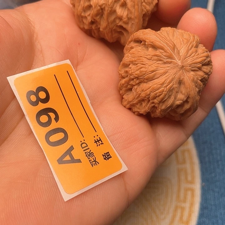 文玩核桃把件核桃