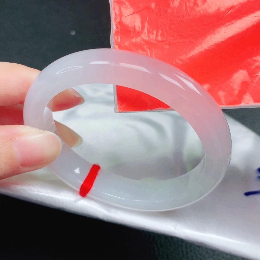 翡翠未镶嵌手镯55贵