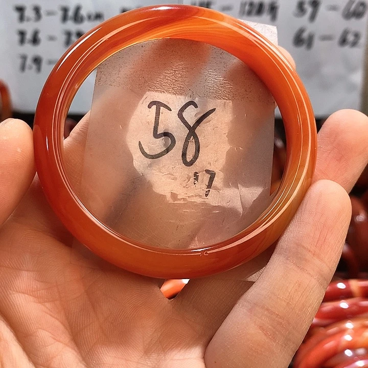 玛瑙/玉髓手镯未镶嵌