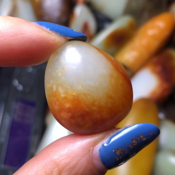 和田玉未镶嵌珠宝奇石