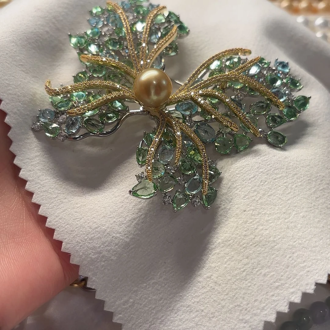 胸针海水珍珠银S925镶嵌金珠蝴蝶胸针