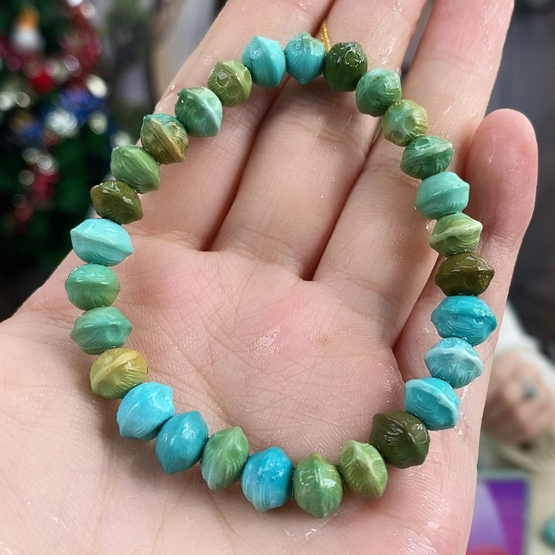 绿松石未镶嵌珠宝奇石