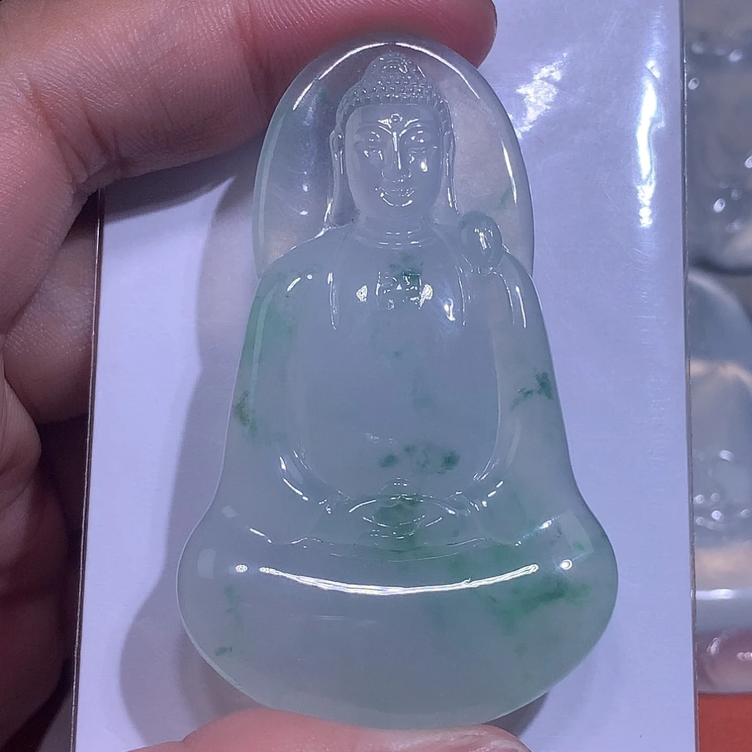 翡翠未镶嵌颈饰大日如来