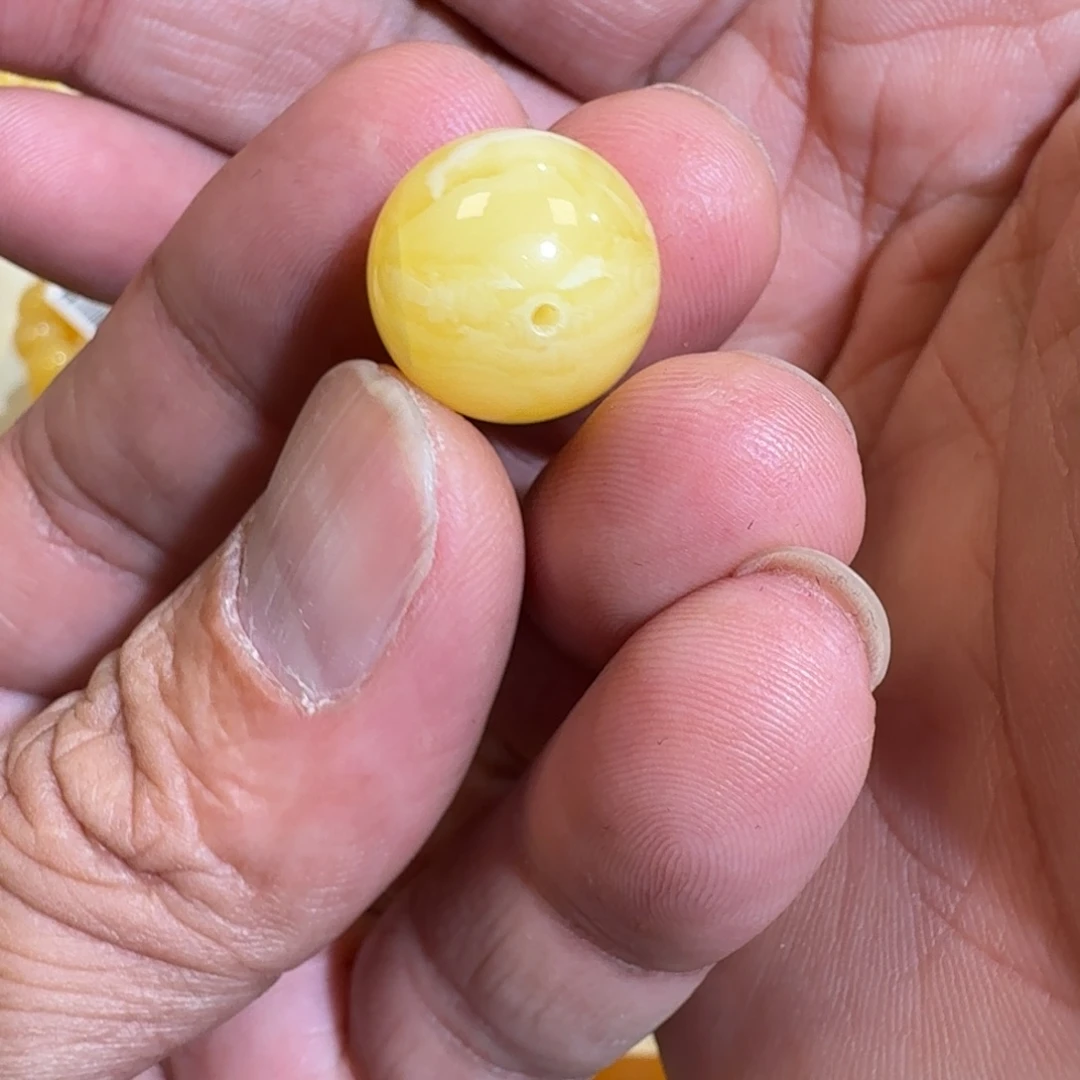 琥珀未镶嵌珠宝奇石15m焦皮花蜡有裂单珠