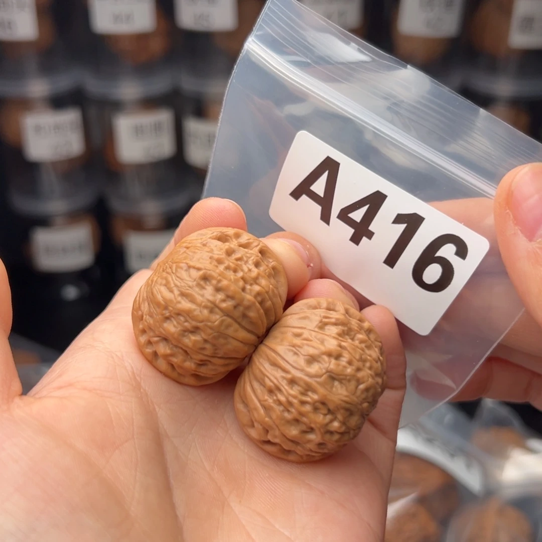 文玩核桃吊坠铁锤35