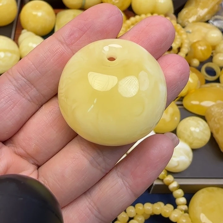 未镶嵌颈饰蜜蜡天然蜜蜡