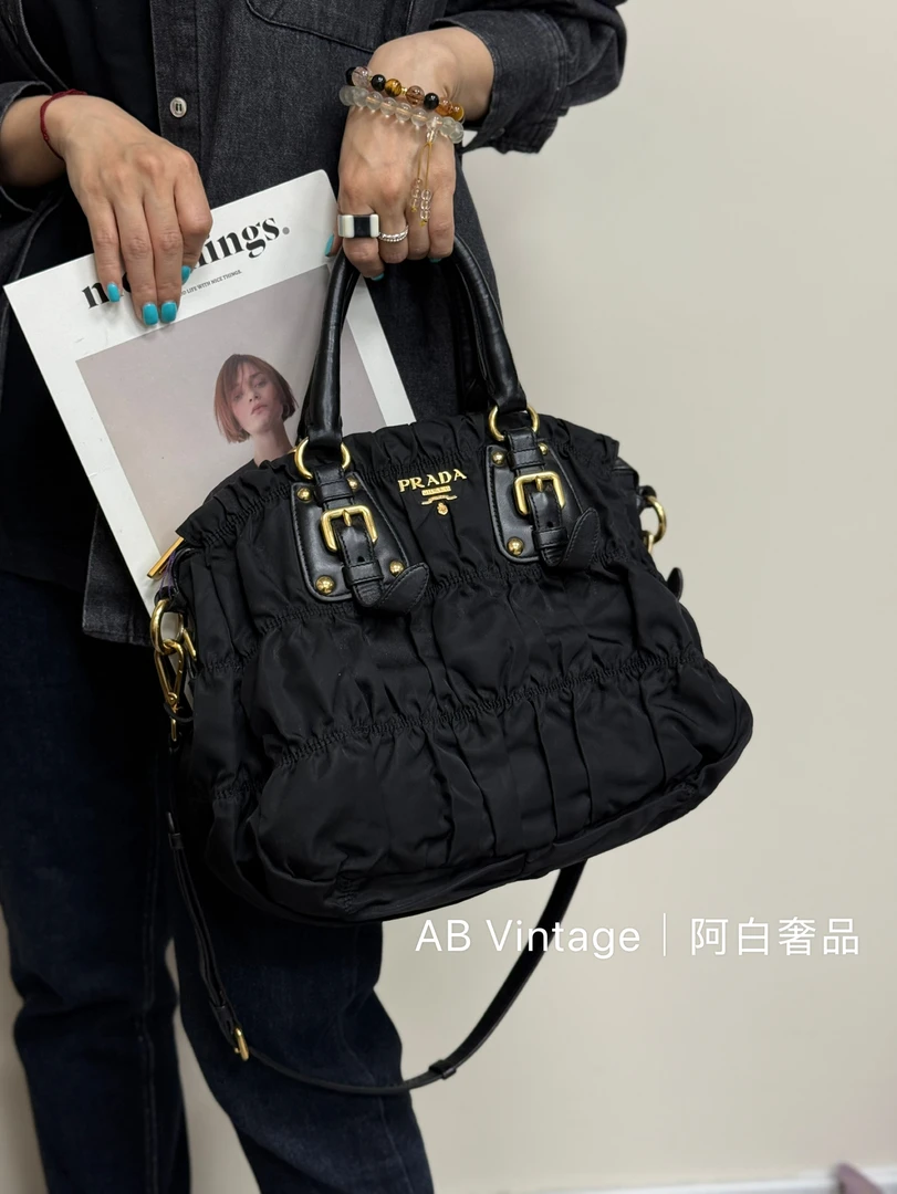 95新 Prada/普拉达 阿白奢品/Prada 降落伞托特包