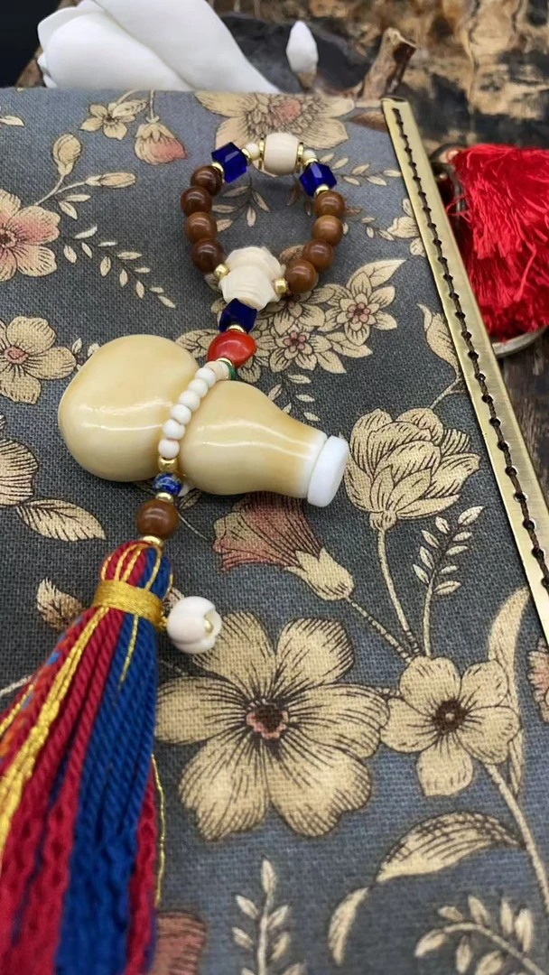 80302【福蛇平安葫芦】精品猛犸象牙搭配原创车挂/手机链多功能挂件