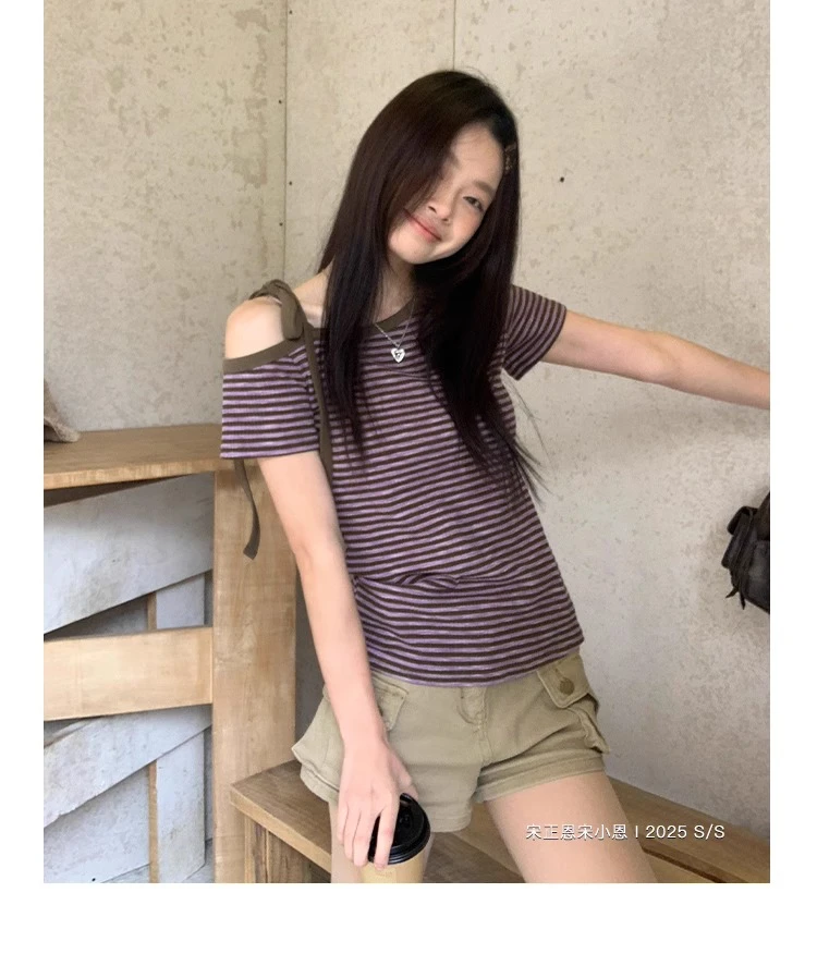 紫色条纹斜肩短袖t恤女夏季修身显瘦韩系露肩设计独特辣妹上衣ins