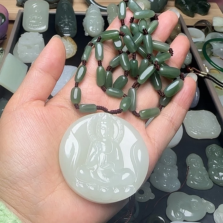 小***林和田玉未镶嵌挂件