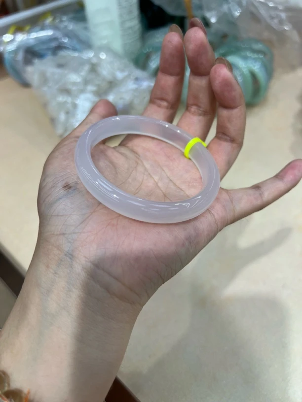 玛瑙玉髓手镯57圈口
