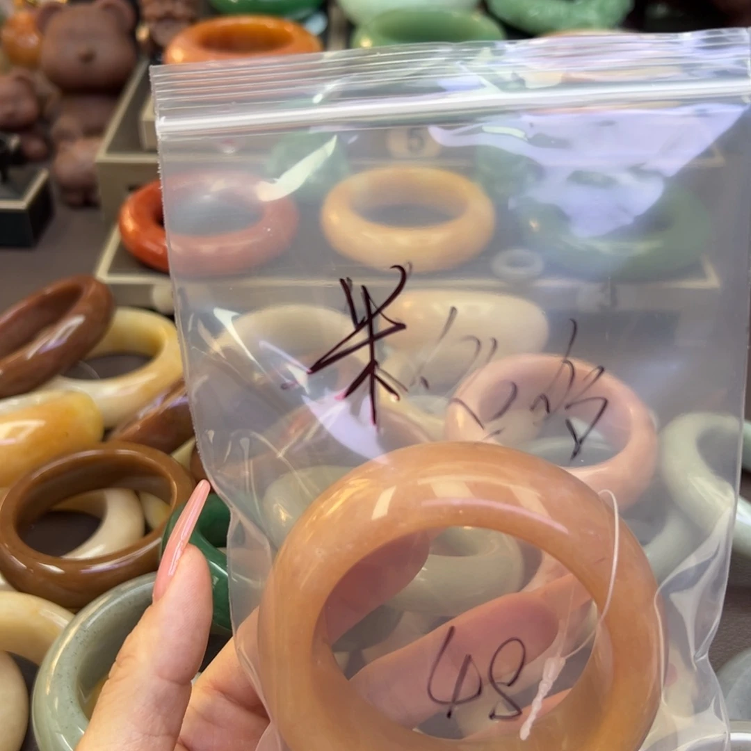 未镶嵌手镯石英岩玉米*多