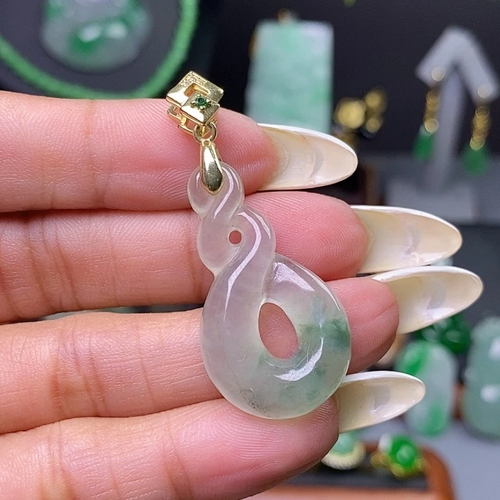 吊坠(赠链)未镶嵌翡翠