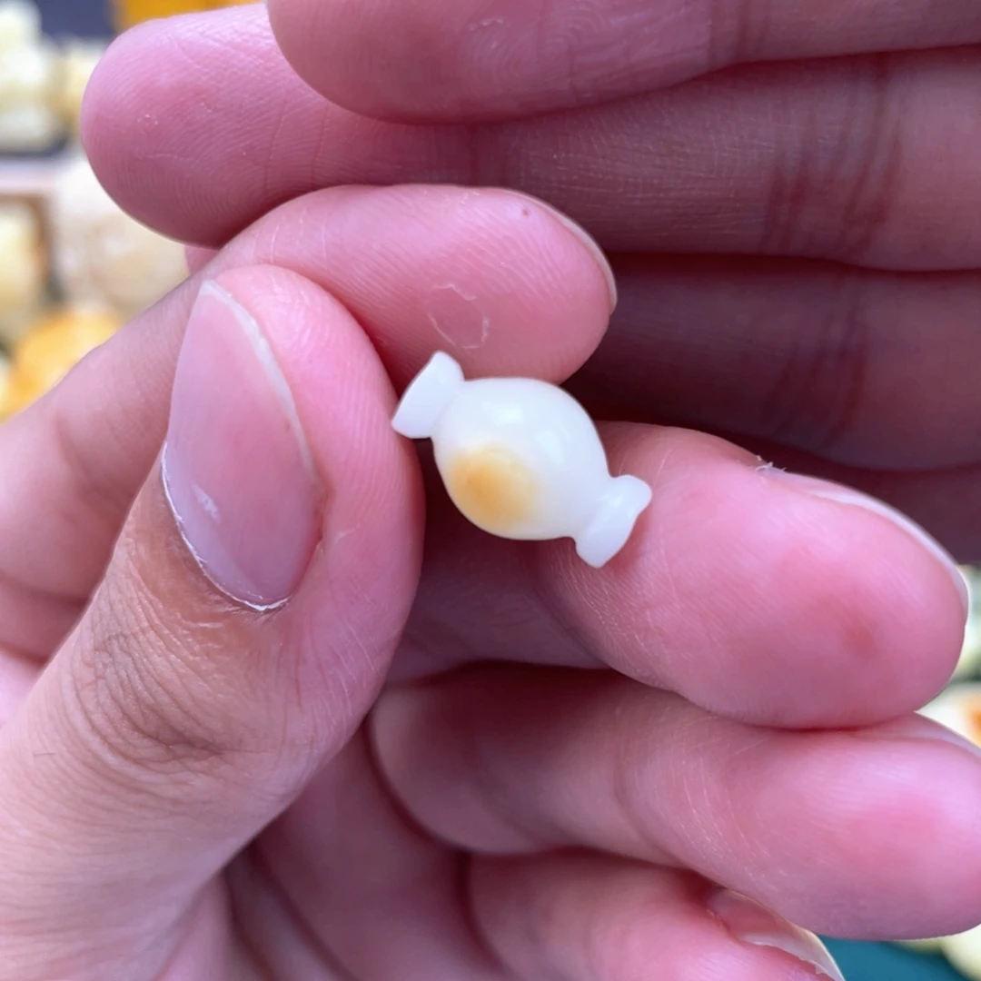 琥珀未镶嵌裸石蜜蜡