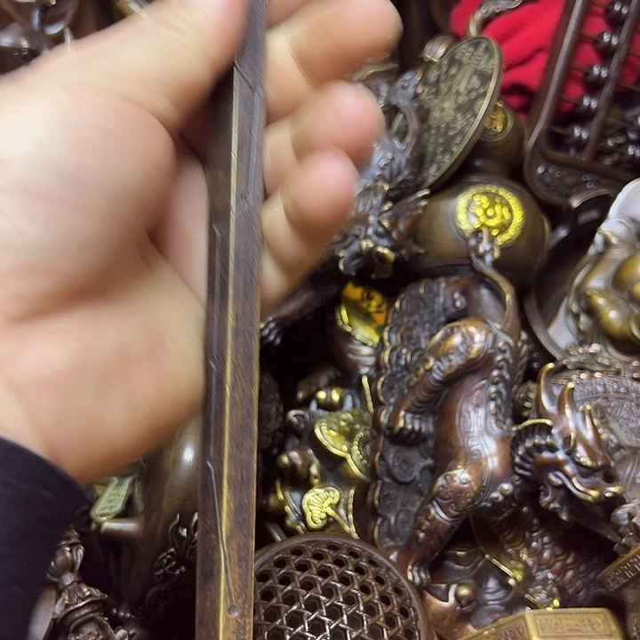 诚信经营精美铜器