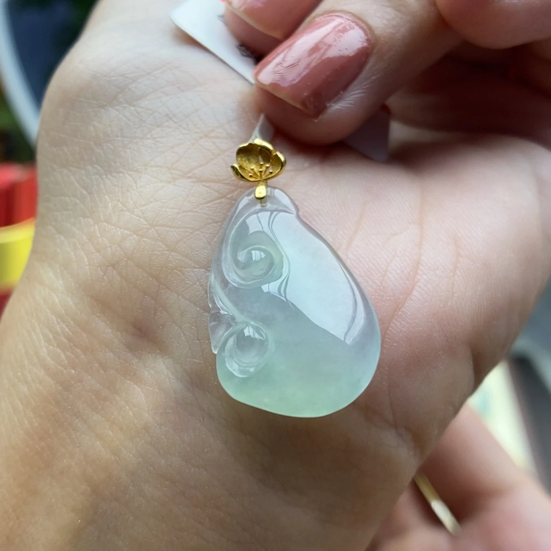 颈饰18K金镶嵌翡翠吊坠20