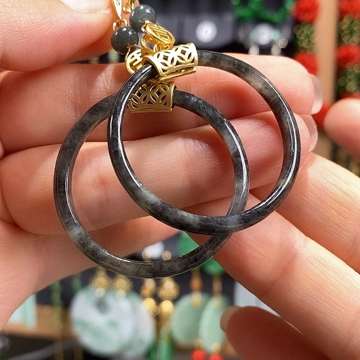 翡翠未镶嵌耳饰翡翠