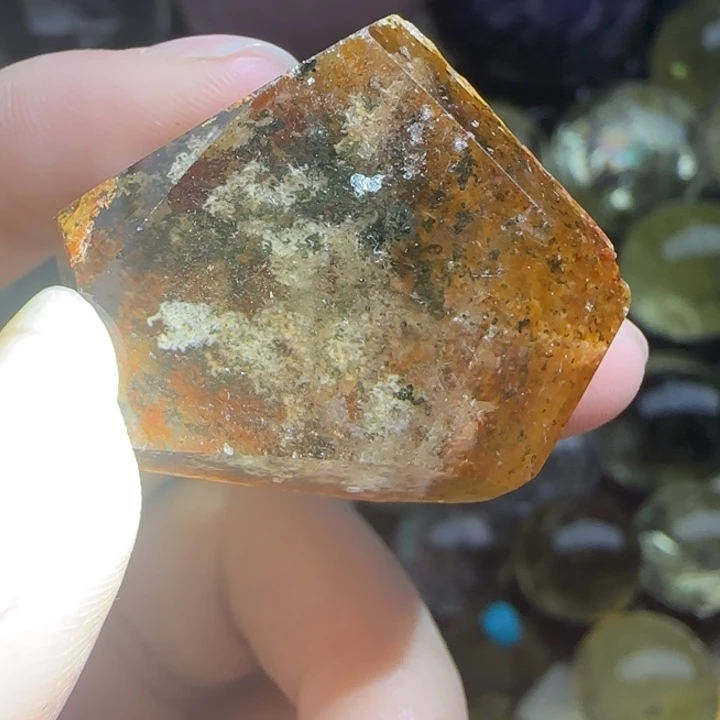 水晶未镶嵌摆件f035