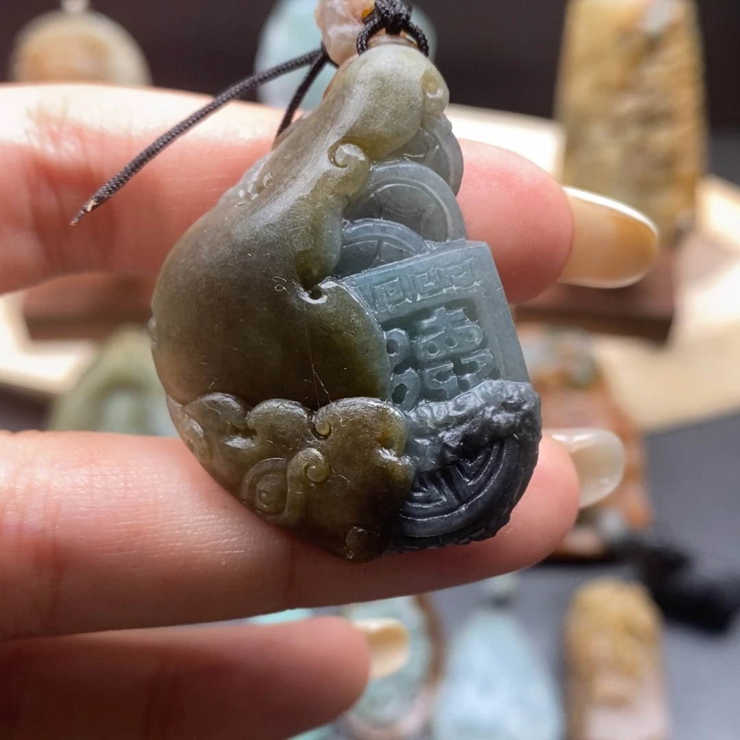 定制翡翠未镶嵌翡翠