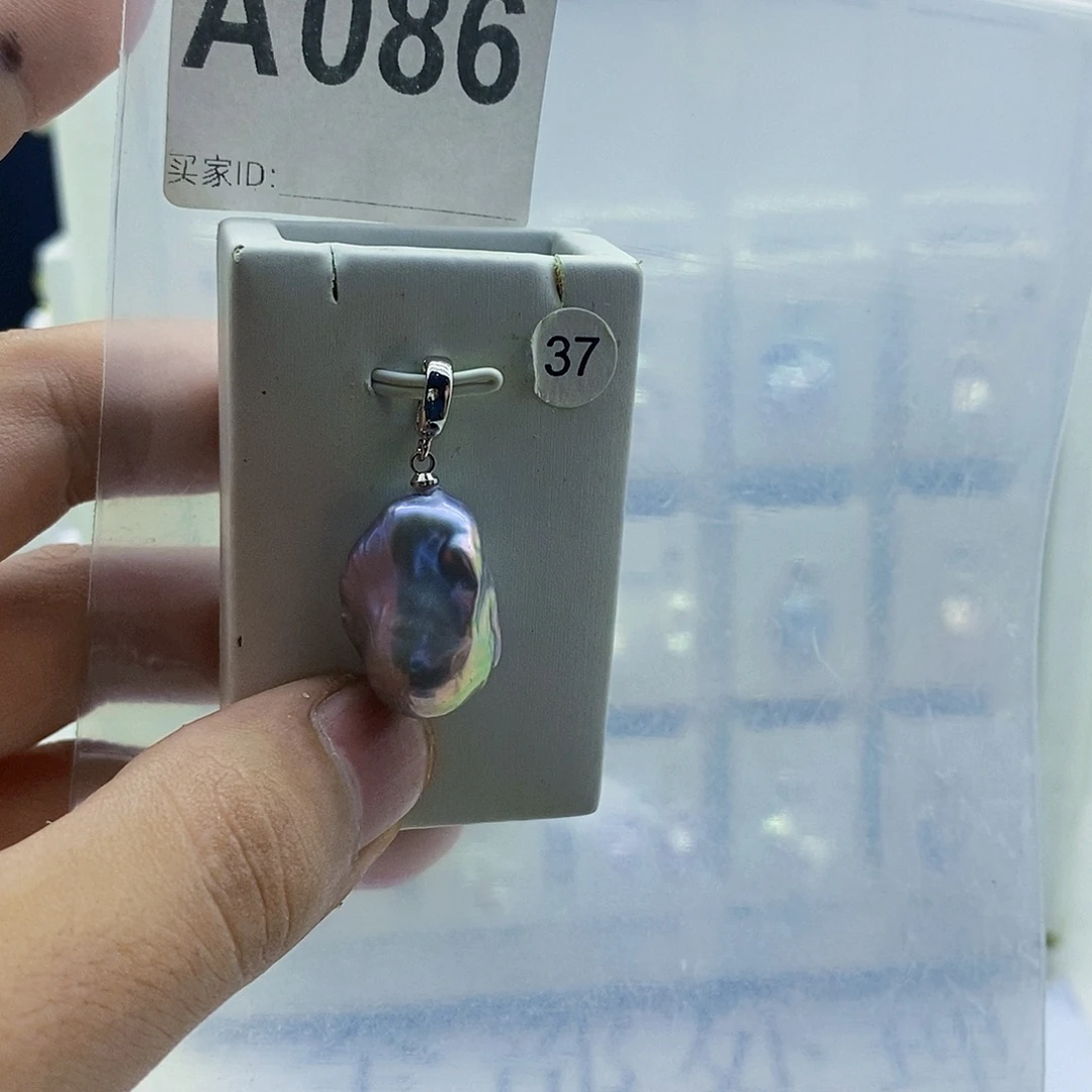 淡水珍珠颈饰合金