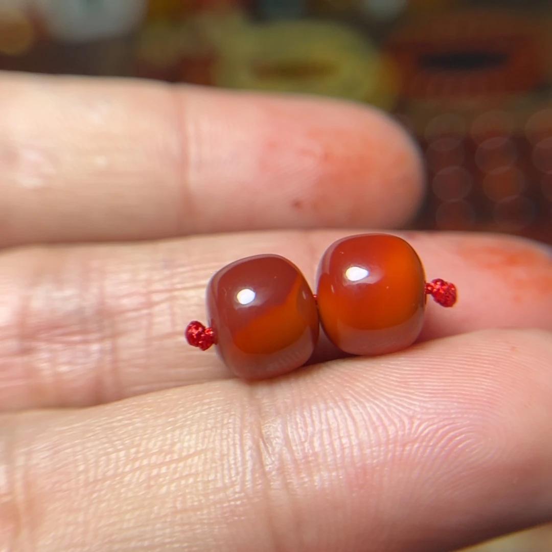 南红玛瑙未镶嵌珠宝奇石原矿瓦西双色老型9.5*8.3mm