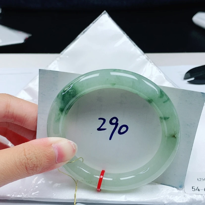 【闪购商品】翡翠手镯（圆镯）未镶嵌54圈