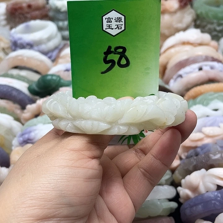 未镶嵌手镯石英岩玉