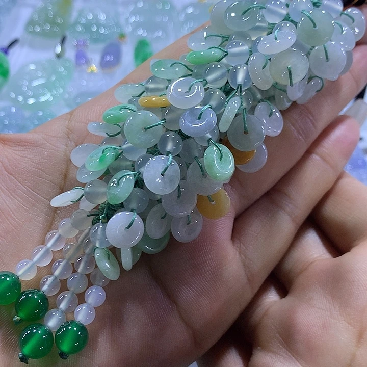 翡翠未镶嵌颈饰天然翡翠A货车挂