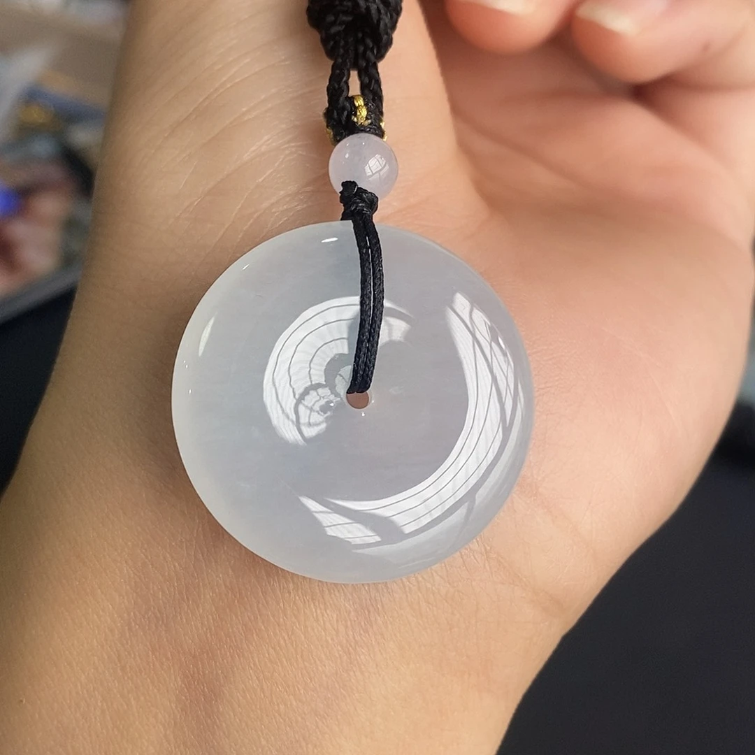 翡翠颈饰未镶嵌翡翠首饰