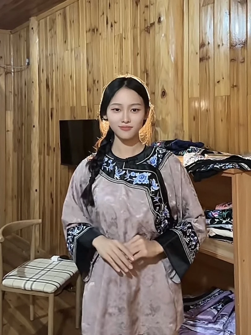 灰紫色上衣苗族复古民族风人造丝仿真丝