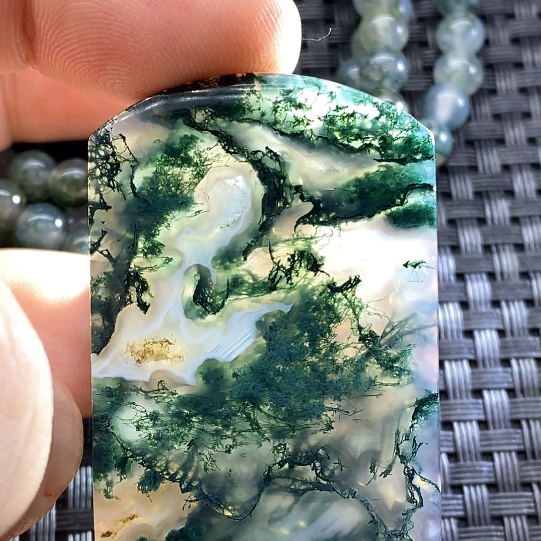 未镶嵌颈饰玛瑙/玉髓倦****途