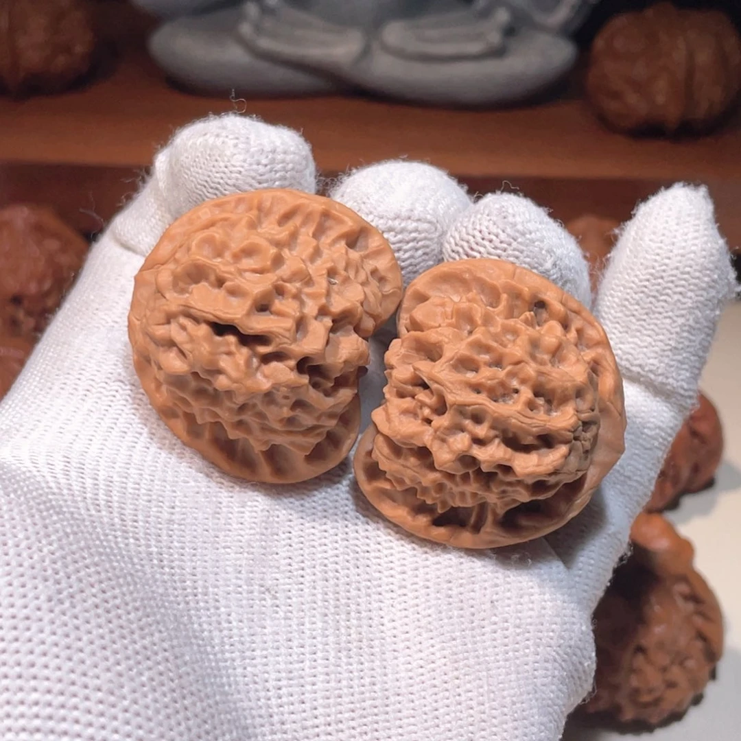 文玩核桃把件秦月3635，2027