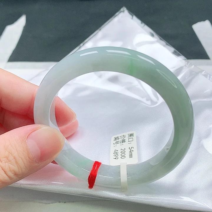 翡翠未镶嵌手镯手镯